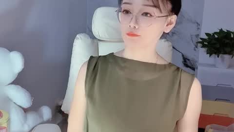 Snapshot of happysweetie168 chatting on 12-02-24, 05:48 Daisy online show from 12-02-24, 05:48