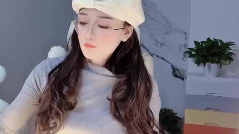 Snapshot of happysweetie168 chatting on 12-09-24, 06:34 Daisy online show from 12-09-24, 06:34