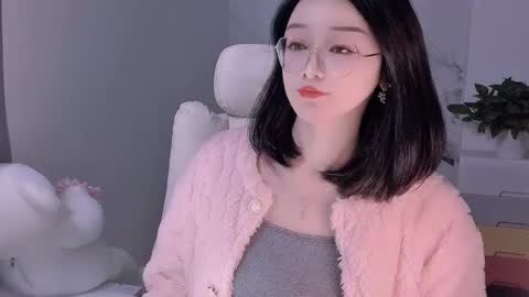 Snapshot of happysweetie168 chatting on 01-18-25, 08:41 Daisy online show from 01-18-25, 08:41