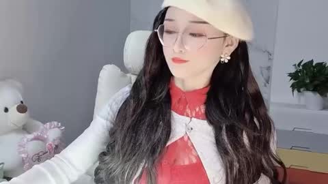 Snapshot of happysweetie168 chatting on 01-25-25, 06:02 Daisy online show from 01-25-25, 06:02