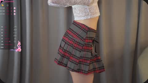 Snapshot of happyvivy chatting on 02-01-25, 07:26 Vivy online show from 02-01-25, 07:26