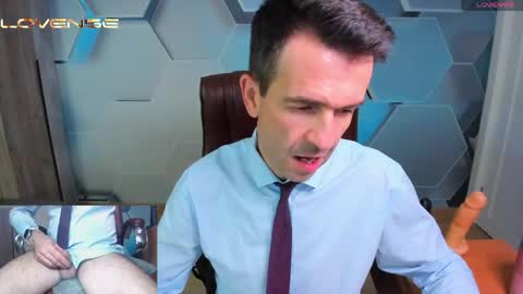 Snapshot of hard_and_juici chatting on 06-08-26, 05:57 Steve online show from 06-08-26, 05:57