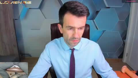 Snapshot of hard_and_juici chatting on 06-10-26, 09:08 Steve online show from 06-10-26, 09:08