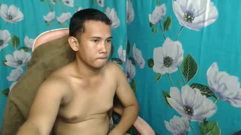 Snapshot of hard_dickzhack chatting on 05-16-26, 10:36 hard dickzhack online show from 05-16-26, 10:36