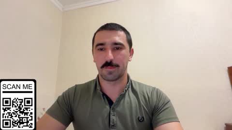 Snapshot of hard_to_obey chatting on 09-27-25, 06:02 Vadim online show from 09-27-25, 06:02