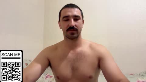 Snapshot of hard_to_obey chatting on 09-28-25, 06:02 Vadim online show from 09-28-25, 06:02