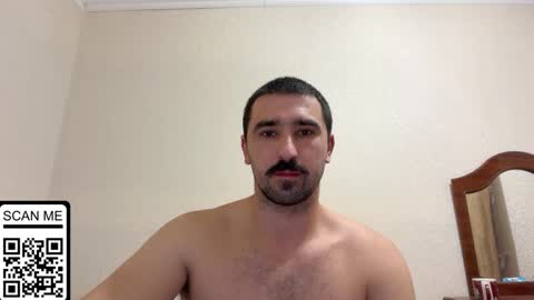 Snapshot of hard_to_obey chatting on 10-03-25, 07:00 Vadim online show from 10-03-25, 07:00
