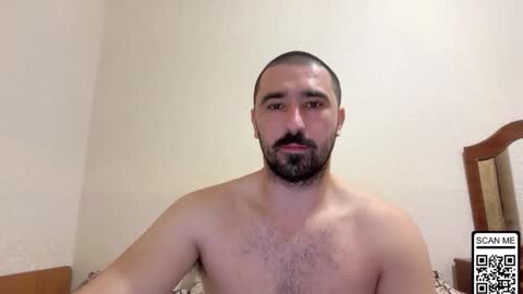 Snapshot of hard_to_obey chatting on 10-19-25, 07:03 Vadim online show from 10-19-25, 07:03