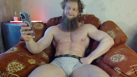 Valentino Hard online show from 04-15-26, 12:01