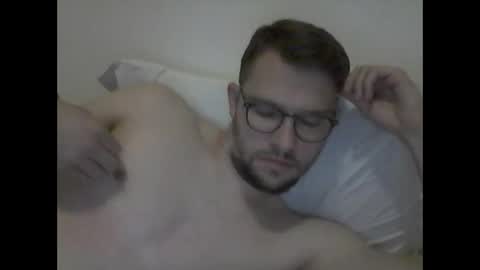 hardboylovemilfmoom online show from 05-21-26, 09:11