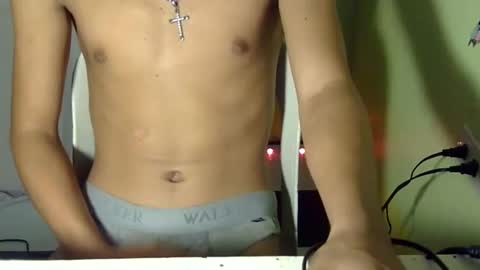 Snapshot of hardcockalex19 chatting on 10-30-25, 03:30 Alex and luna online show from 10-30-25, 03:30