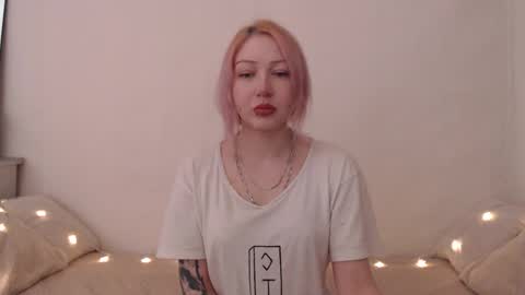 Emily online show from 03-25-26, 08:37