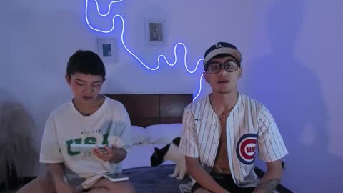 kade and demi independent models online show from 02-08-26, 10:57