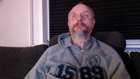 MrLazy online show from 12-20-25, 06:15