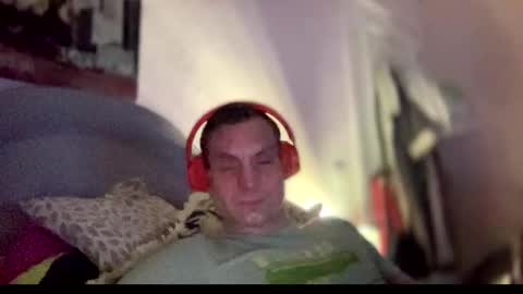 Snapshot of hardnstyle chatting on 01-05-25, 04:58 HARD AND STYLE online show from 01-05-25, 04:58