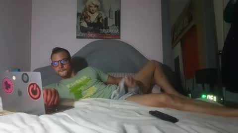 Snapshot of hardnstyle chatting on 09-18-25, 11:29 HARD AND STYLE online show from 09-18-25, 11:29