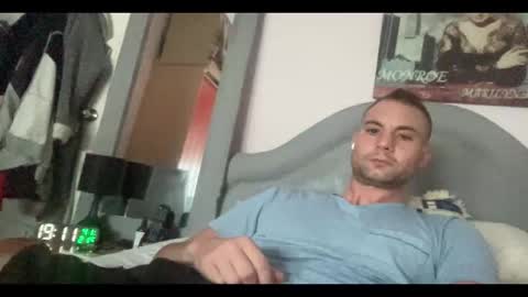 Snapshot of hardnstyle chatting on 10-08-25, 05:10 HARD AND STYLE online show from 10-08-25, 05:10