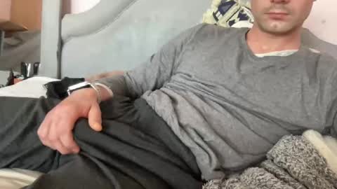 Snapshot of hardnstyle chatting on 11-22-25, 01:43 HARD AND STYLE online show from 11-22-25, 01:43