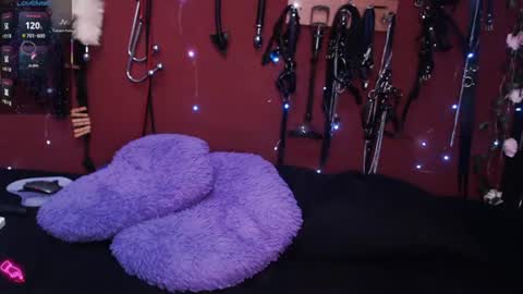 Snapshot of hardsex_hitomi21 chatting on 06-10-26, 09:03 greta online show from 06-10-26, 09:03