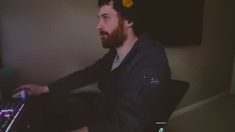 Snapshot of hardswtch chatting on 12-03-24, 01:10 Tom online show from 12-03-24, 01:10