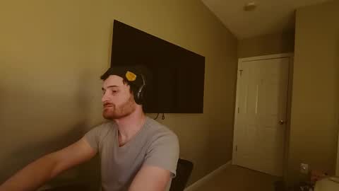 Snapshot of hardswtch chatting on 12-13-24, 08:37 Tom online show from 12-13-24, 08:37