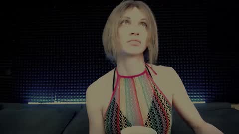 Miss Hardy online show from 01-18-26, 04:16