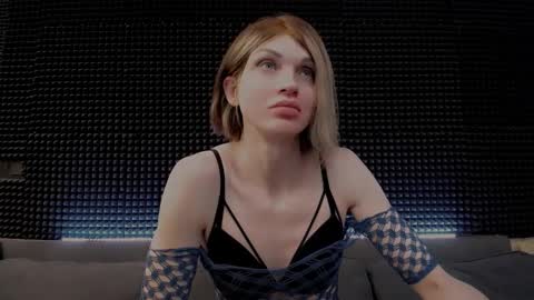 Miss Hardy online show from 03-12-26, 11:38