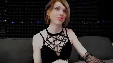 Snapshot of hardy_green chatting on 07-23-26, 05:05 Miss Hardy online show from 07-23-26, 05:05