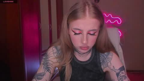 Snapshot of harley_kimm chatting on 12-08-24, 05:50 Julia online show from 12-08-24, 05:50