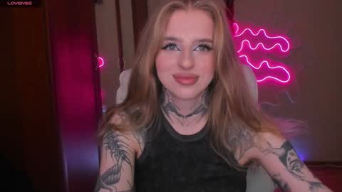 Snapshot of harley_kimm chatting on 12-20-24, 05:57 Julia online show from 12-20-24, 05:57