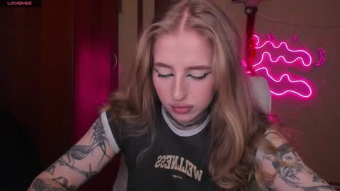 Snapshot of harley_kimm chatting on 01-15-25, 05:08 Julia online show from 01-15-25, 05:08