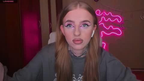 Snapshot of harley_kimm chatting on 02-08-25, 05:51 Julia online show from 02-08-25, 05:51