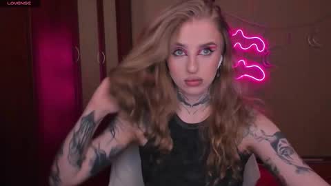 Snapshot of harley_kimm chatting on 02-09-25, 05:40 Julia online show from 02-09-25, 05:40