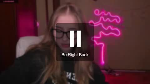 Snapshot of harley_kimm chatting on 02-23-25, 05:01 Julia online show from 02-23-25, 05:01