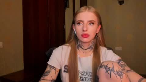 Snapshot of harley_kimm chatting on 09-15-25, 05:29 Julia online show from 09-15-25, 05:29