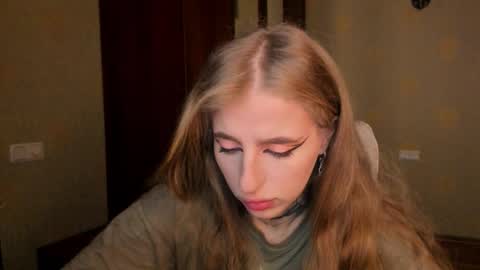 Snapshot of harley_kimm chatting on 12-02-25, 05:24 Julia online show from 12-02-25, 05:24