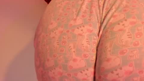 Annie online show from 02-16-25, 06:43