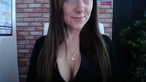 Snapshot of harleyrebz chatting on 12-03-25, 08:00 harleyrebz online show from 12-03-25, 08:00