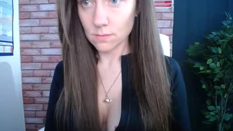 Snapshot of harleyrebz chatting on 12-17-25, 09:59 harleyrebz online show from 12-17-25, 09:59