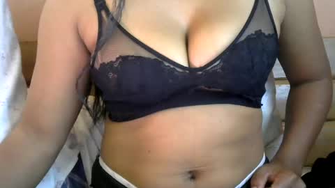 Snapshot of harmalie chatting on 07-25-26, 07:50 harmalie online show from 07-25-26, 07:50