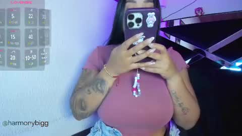 Snapshot of harmony_bigbreasts chatting on 07-21-26, 09:06 HELP ME GET 100 THUMBS UP - INDEPENDENT MODEL online show from 07-21-26, 09:06