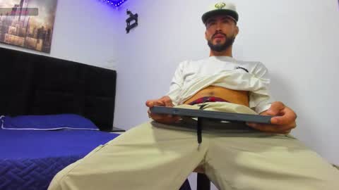 harold_999 online show from 10-15-25, 04:01