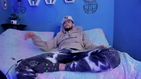 harold_999 online show from 06-11-26, 02:53