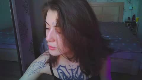 Snapshot of harrislola chatting on 05-13-26, 03:31 Harris Lola online show from 05-13-26, 03:31