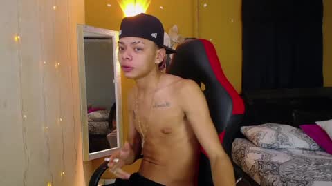 Snapshot of harry_jhonsonn chatting on 01-15-25, 04:47 Harry online show from 01-15-25, 04:47