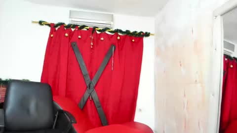 Snapshot of harry_latinboy chatting on 12-14-24, 11:34 Harry online show from 12-14-24, 11:34