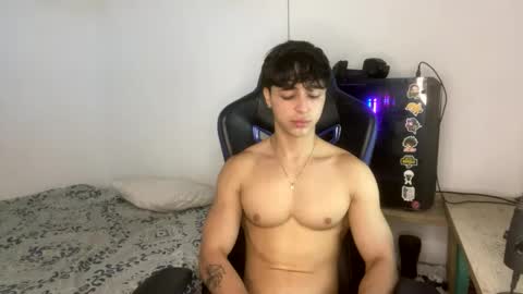 Snapshot of harry_p01 chatting on 02-08-25, 01:33 harry_p01 online show from 02-08-25, 01:33