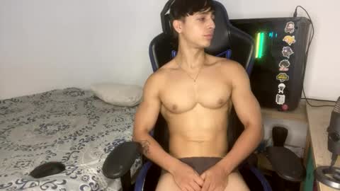 Snapshot of harry_p01 chatting on 02-08-25, 04:36 harry_p01 online show from 02-08-25, 04:36