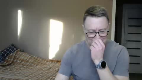 Snapshot of harrysnake chatting on 01-04-25, 10:05 HarrySnake online show from 01-04-25, 10:05