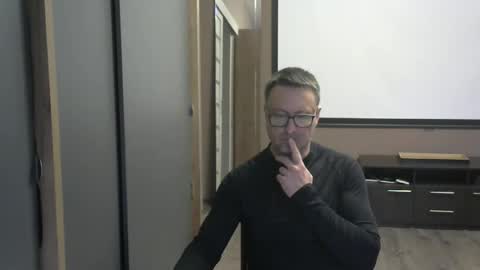 Snapshot of harrysnake chatting on 10-05-25, 02:15 HarrySnake online show from 10-05-25, 02:15